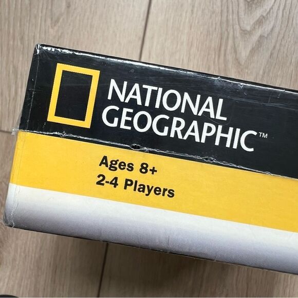 National Geographic NWT Geo Bee Challenge 2007 Family Board Game Alex Trebek - Picture 8 of 9